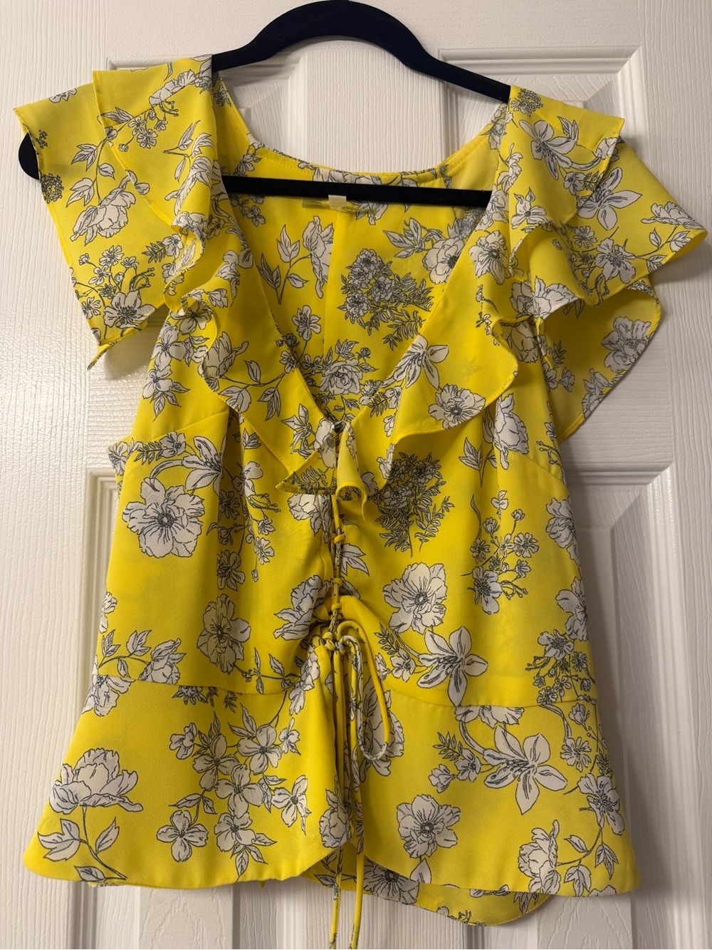 Gianni Bini Floral Ruffle Tie-Front Women’s Top